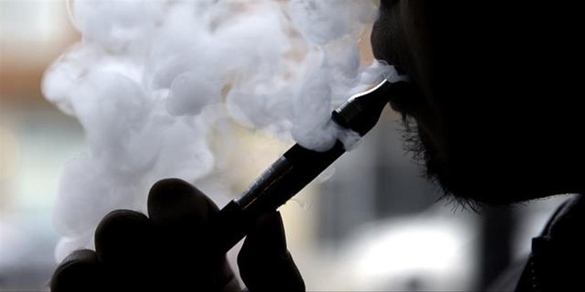 Americké úrady potvrdili smrť piatich ľudí na choroby spôsobené fajčením elektronických cigariet