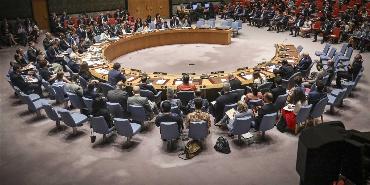 Nezhody v OSN, misia v Afganistane sa predĺžila