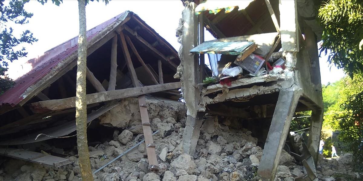 Po zemetrasení na Filipínach hlásia najmenej jedného mŕtveho a desiatky zranených