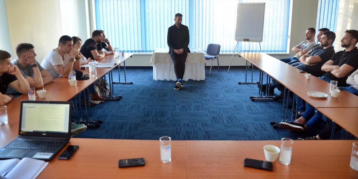 Pro-Hokej chce zlepšiť komunikáciu Tipsport ligy s hráčmi
