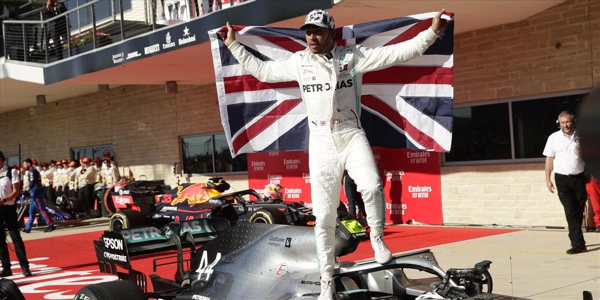 Famózny Hamilton sa stal šiesty raz šampiónom F1