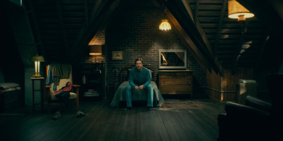 Do kín prichádza pokračovanie kultového hororu Osvietenie