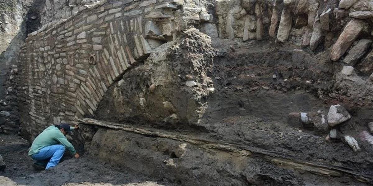 Archeológovia objavili tajný aztécky tunel