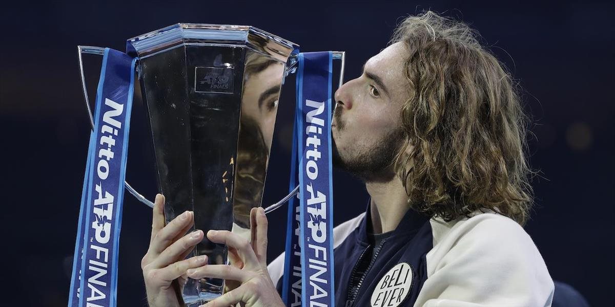 Tsitsipas oslavuje veľký úspech prestížneho turnaja v Londýne