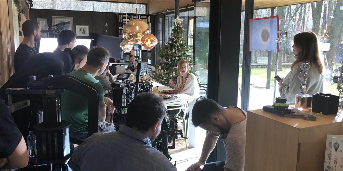 Vitajte v šatníku filmových hrdiniek komédie Šťastný nový rok