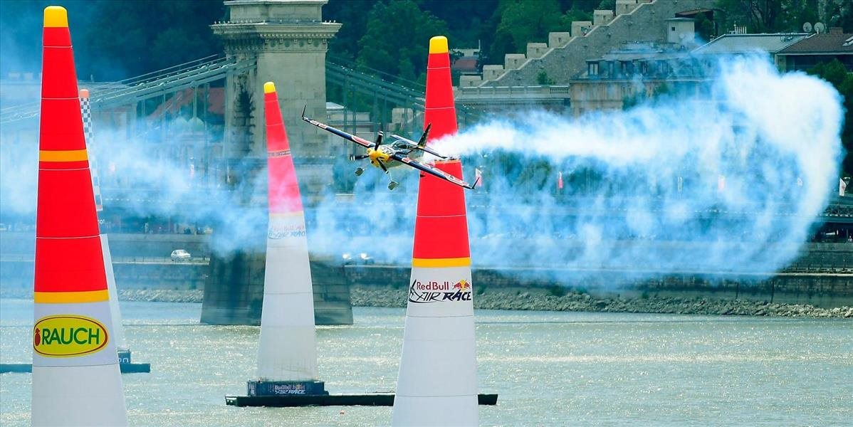 Aké nástrahy podstupujú piloti v šampionáte Red Bull Air Race?