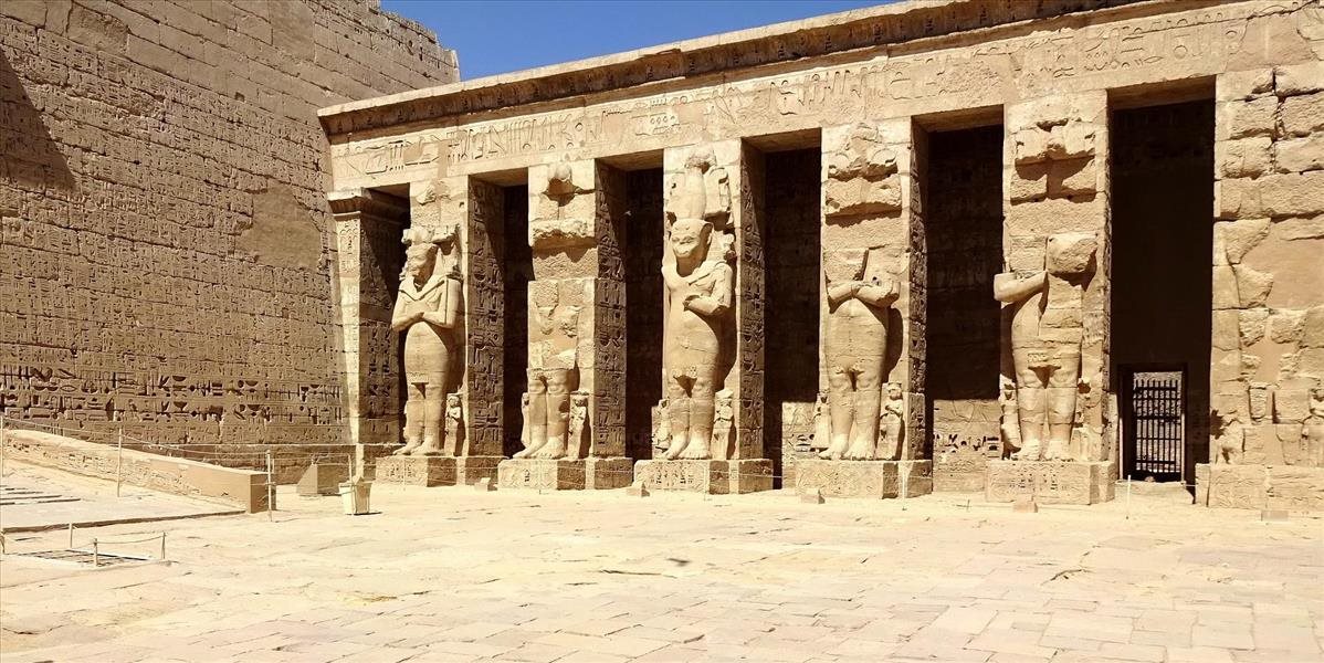 V Egypte sa našli tri staroveké sarkofágy