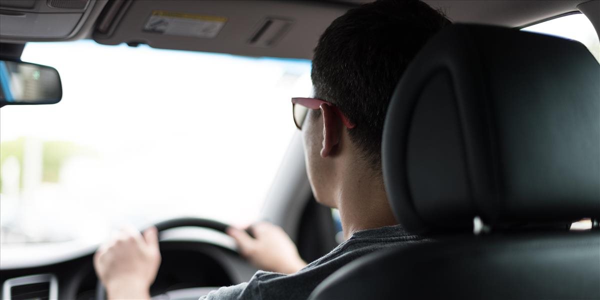 Aké preventívne opatrenia čakajú mladých vodičov?