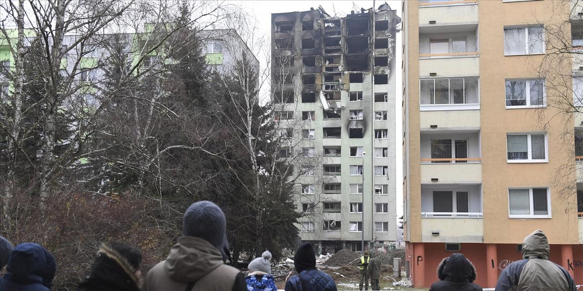 VIDEO Záchranári pokračovali v hľadaní osôb v ruinách prešovského bytového domu