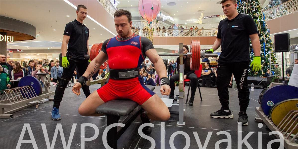 Diváci v Bratislave boli svedkami zdvihnutia 230,5 kg v tlaku na lavičke