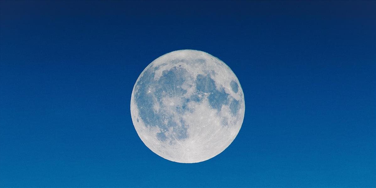 Na oblohe budeme dnes môcť sledovať polotieňové zatmenie Mesiaca