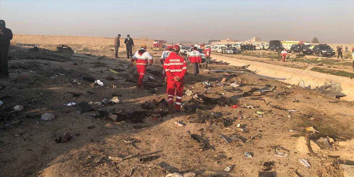Francúzi a Švédi podali pomocnú ruku pri vyšetrovaní pádu lietadla