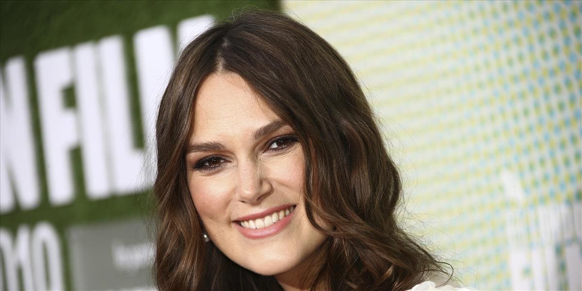Keira Knightley a Matthew Goode sa predstavia vo vianočnej komédii Silent Night