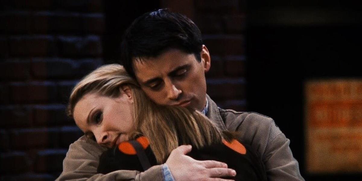Tvorca sitkomu Priatelia vysvetlil, prečo sa Phoebe a Joey nemohli dať dokopy