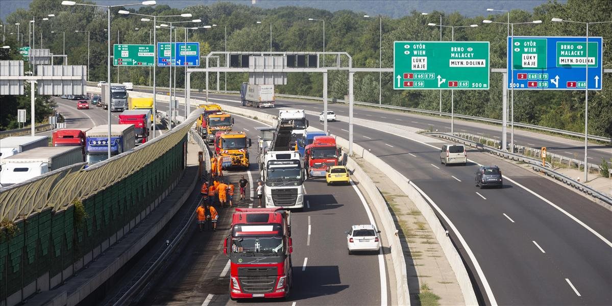 Od februára je možné zakúpiť diaľničnú známku s platnosťou 365 dní