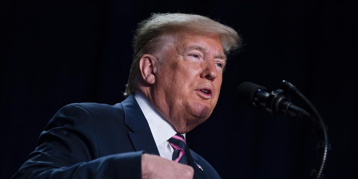 Trump je podľa senátu nevinný, na poste prezidenta zostáva
