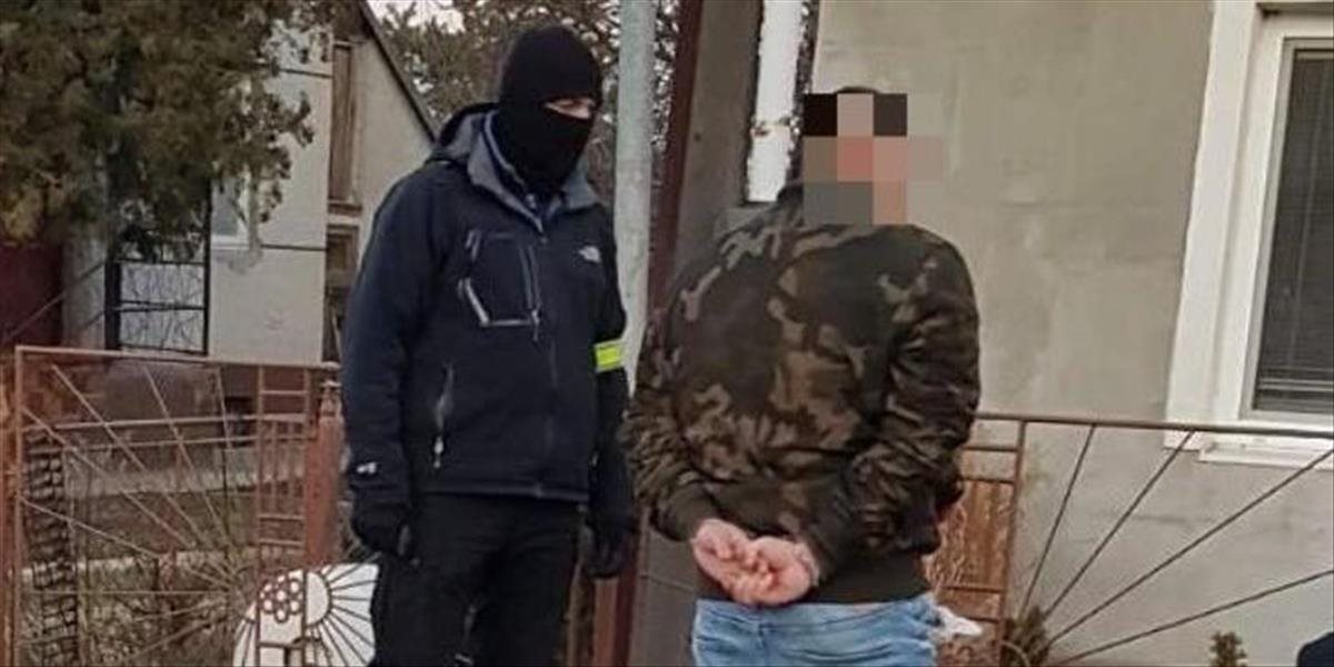 Veľký zásah polície na západnom Slovensku, za predávanie drog zadržali troch páchateľov