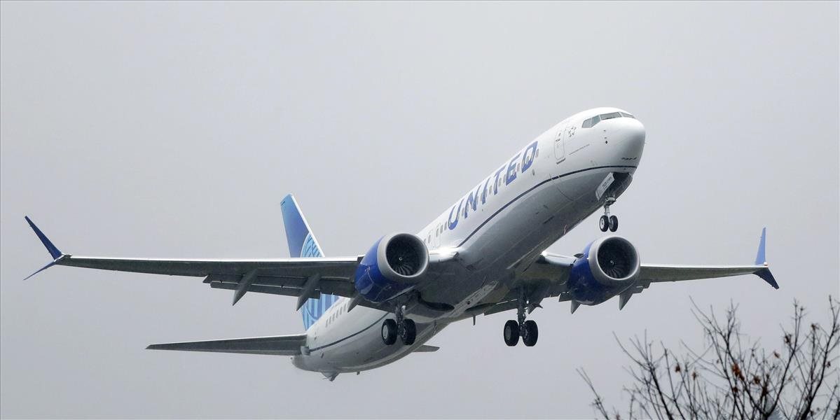 United a American Airlines nerátajú so strojmi Boeing 737 Max ani počas letnej sezóny