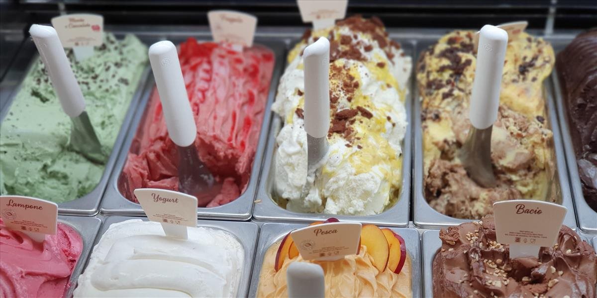 Súd poslal muža do väzenia za oblizovanie zmrzliny
