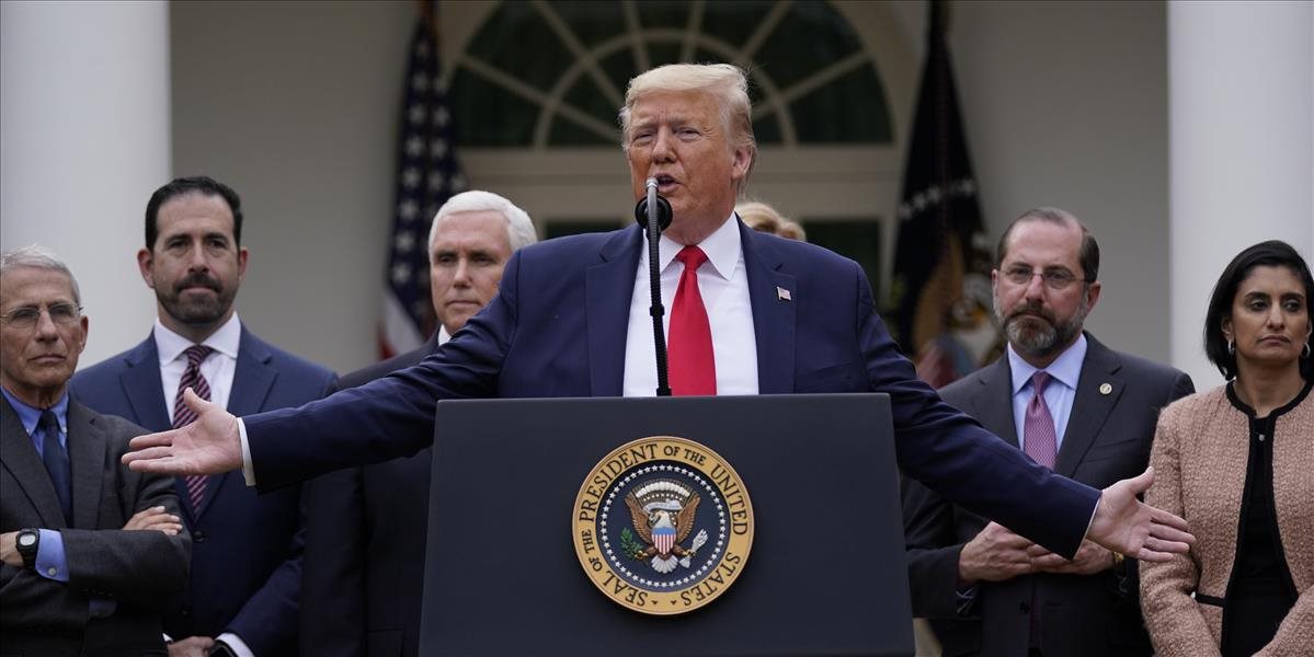Trump sa odmieta otestovať, hoci trávil čas s ľuďmi, ktorí majú koronavírus