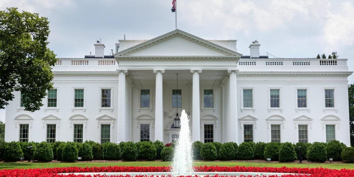 Americký Senát schválil dva bilióny dolárov na záchranu ekonomiky