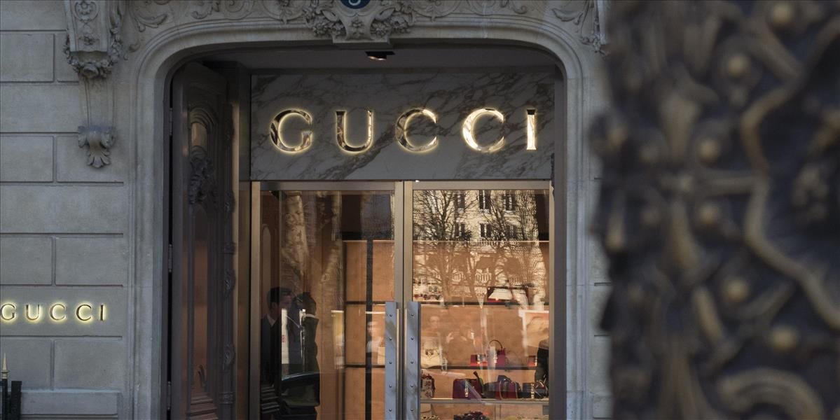 Gucci začne šiť rúška a zdravotnícke kombinézy
