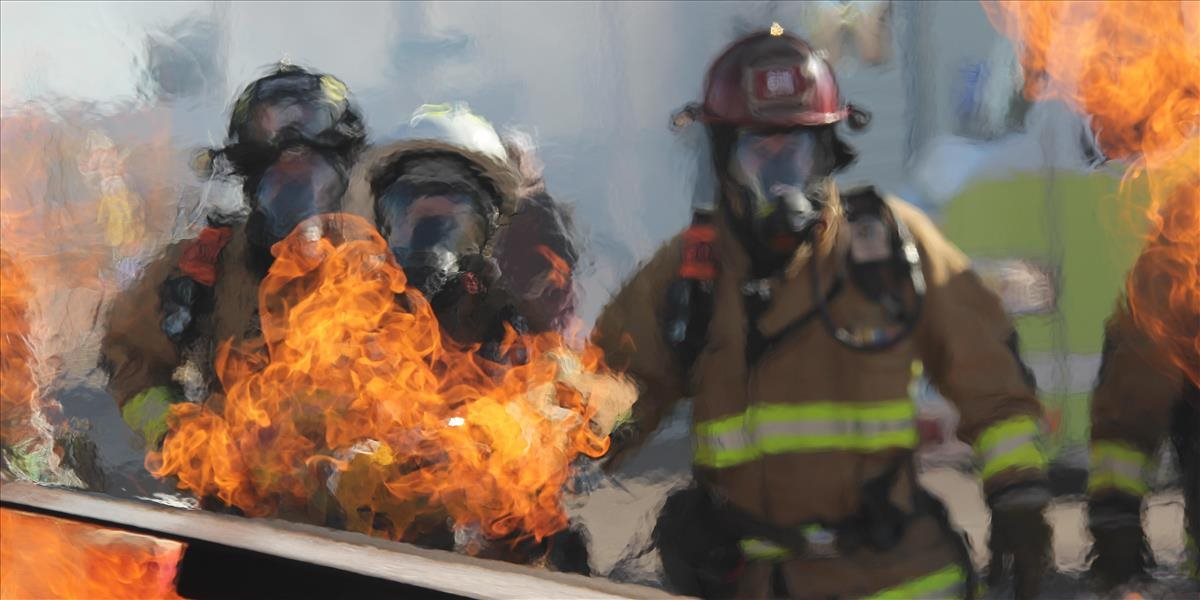Požiar bytovky v Sútore si vyžiadal jednu obeť a šesť zranených