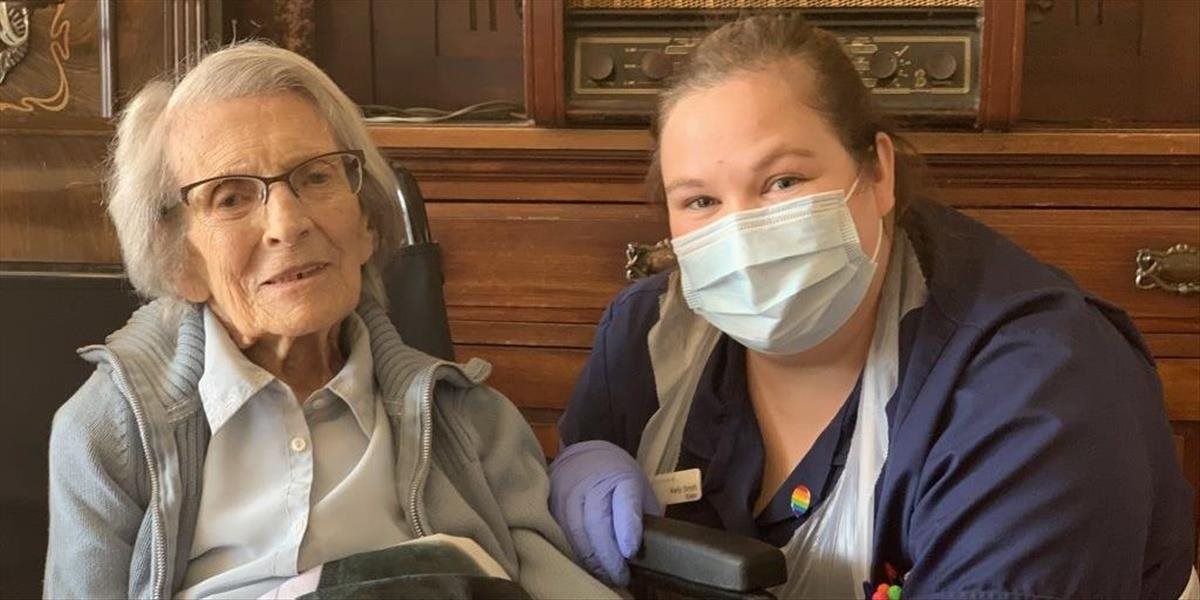 106-ročná žena sa zotavila z koronavírusu, personál tlieskal