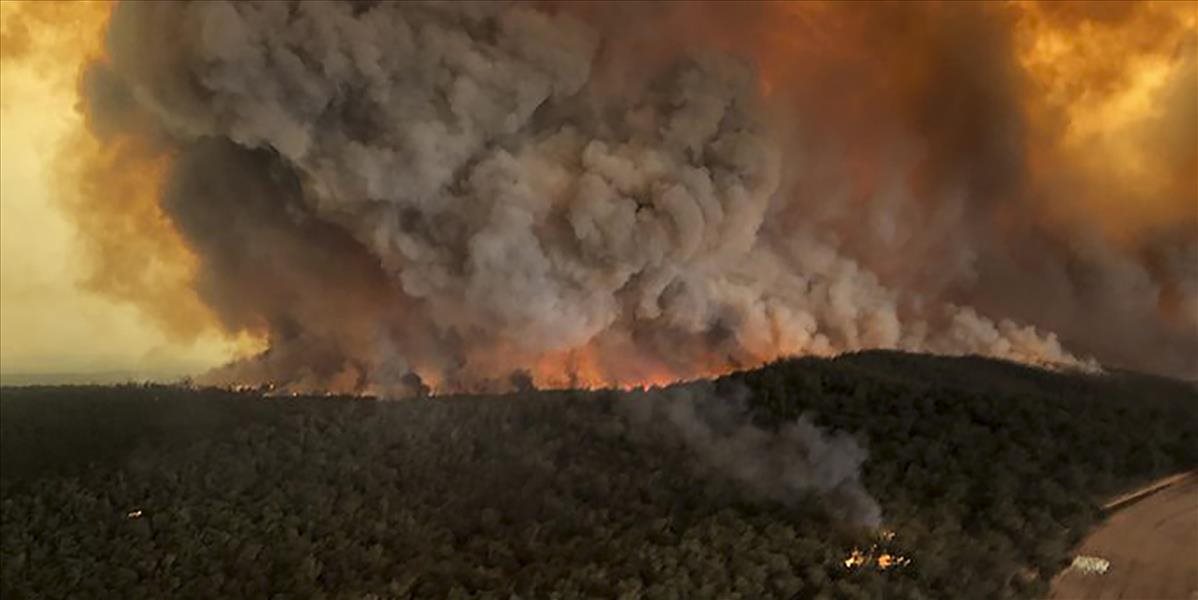Dym z požiarov v Austrálii stále koluje v atmosfére