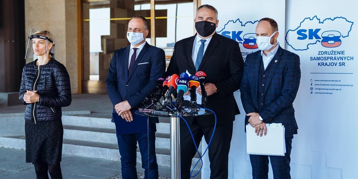 REPORTÁŽ: Podľa Drobu a Viskupiča nie sú samosprávne kraje  zbytočné