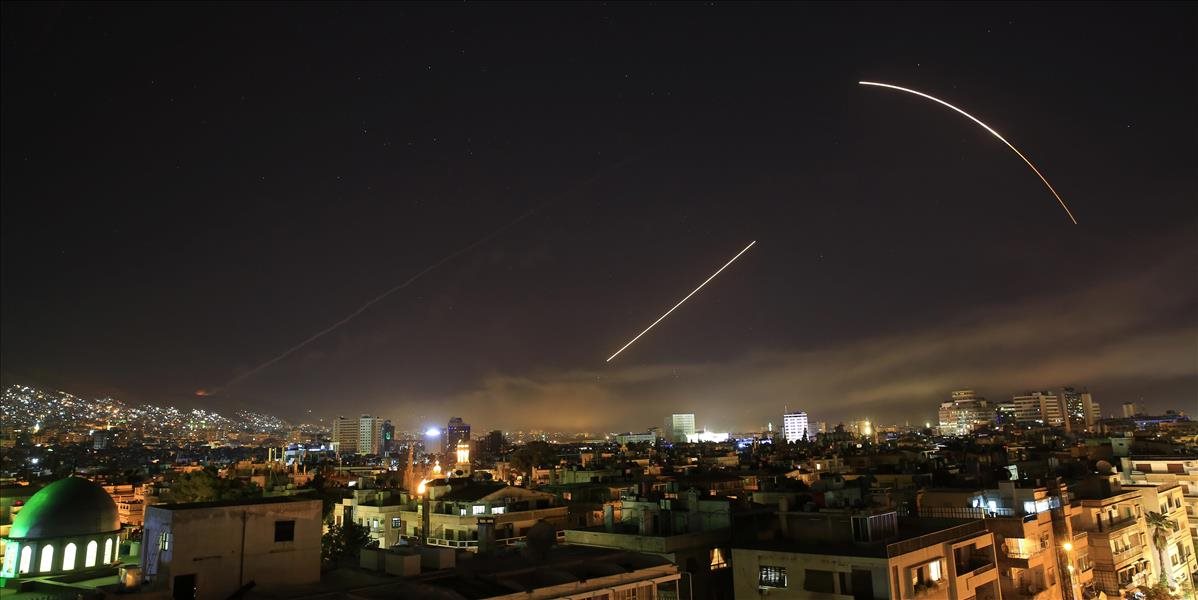Sýria zničila nadránom niekoľko rakiet, z útoku obviňuje Izrael