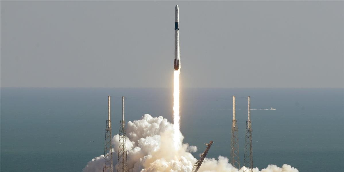 Šéf NASA vyzýva ľudí, aby štart rakety s ľudskou posádkou sledovali z domu