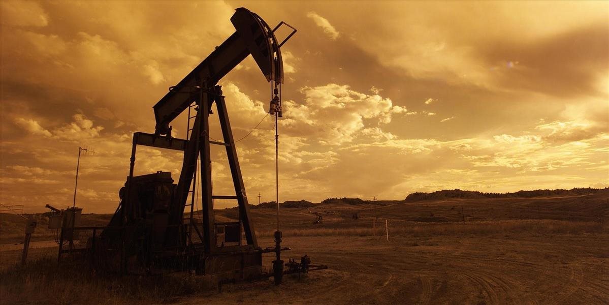 Cena ropy stále klesá, podľa WTI je to už 11 USD za barel