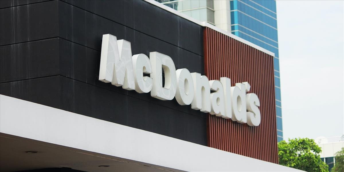 Američanka spustila streľbu po tom ako zistila, že McDonald's je kvôli koronavírusu zatvorený