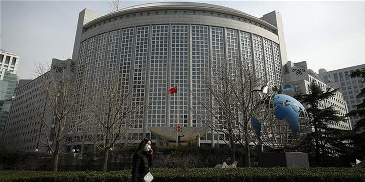 Čína kritizovala USA kvôli zasahovaniu do vnútorných záležitostí Hongkongu