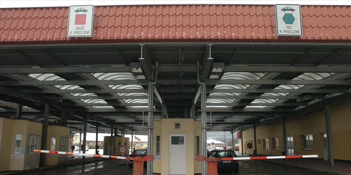 Od polnoci obnovili voľný pohyb medzi SR a ČR bez obmedzení