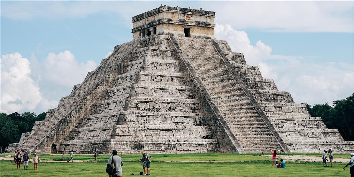 V Mexiku objavili najstaršiu a najväčšiu mayskú stavbu