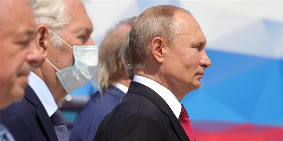 Vladimír Putin sa po dlhej dobe objavil opäť na verejnosti