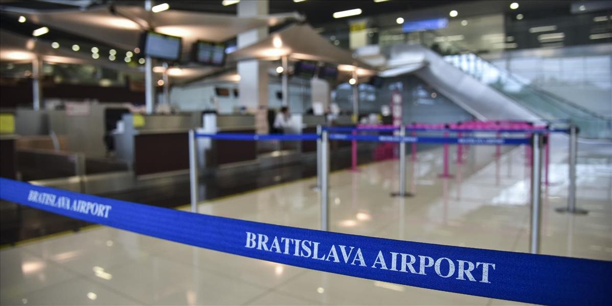 Letiská v Bratislave a Košiciach po troch mesiacoch začínajú opäť vybavovať pravidelné lety