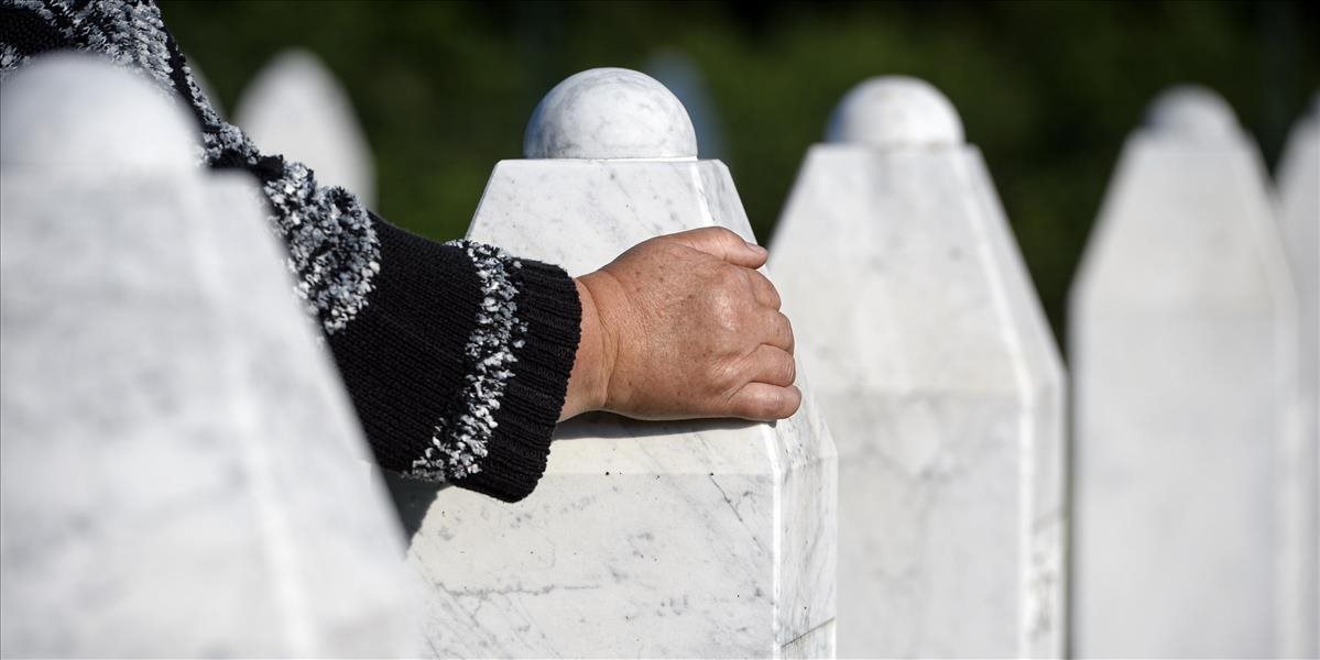 Na 25. výročie masakry v Srebrenici pochovali ďalších deväť obetí