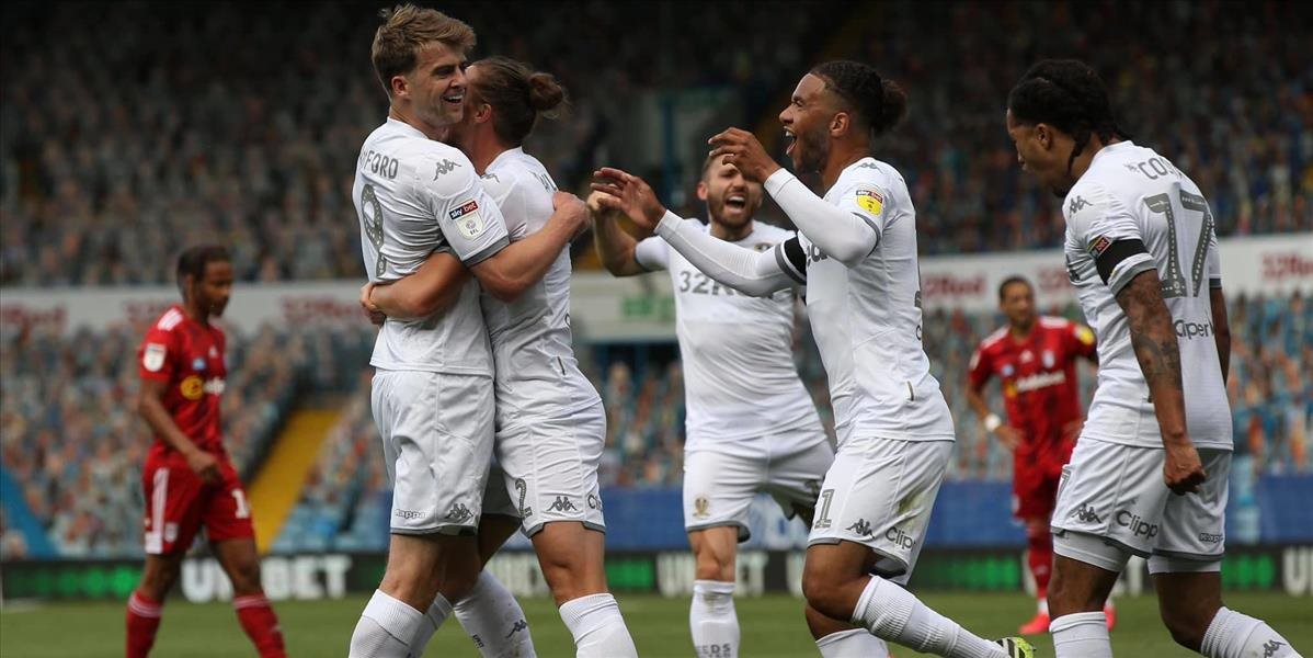 Leeds United sa po dlhých rokoch vracia do Premier League