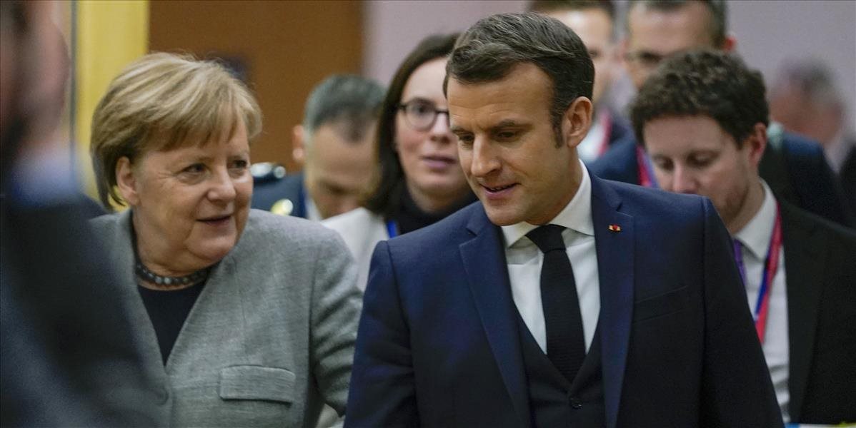 Summit EÚ pokračuje, Merkelová vidí dnešné rokovania v inom svetle ako Macron