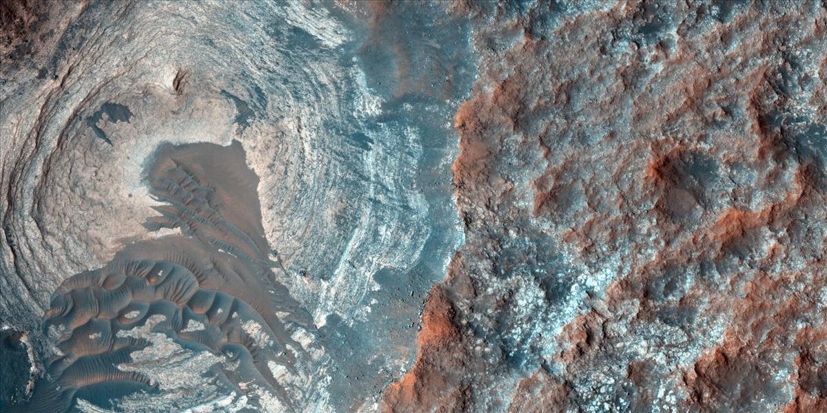 Údolia na Marse mohli vytvarovať ľadovce
