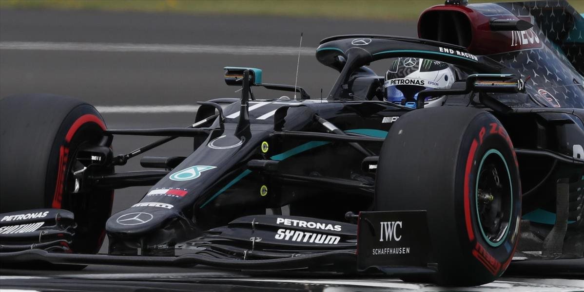 Bottas v kvalifikácií zdolal Hamiltona, mizéria Ferrari pokračuje