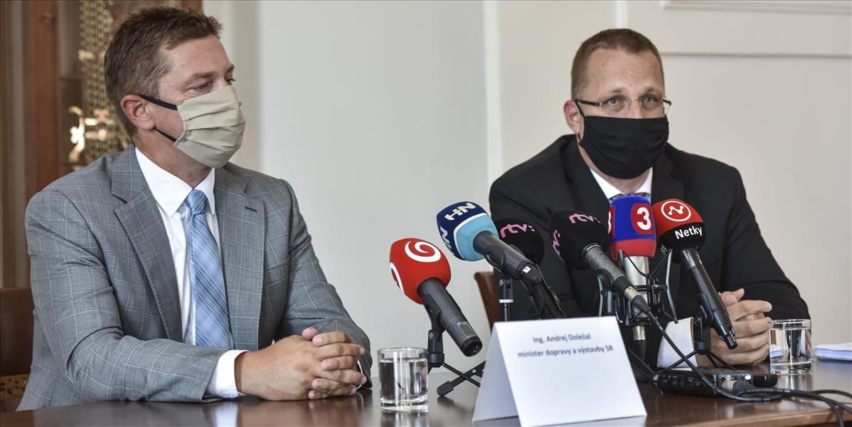 REPORTÁŽ: Súťaž pre novú bezpečnostnú službu Slovenskej pošty bude viac transparentná