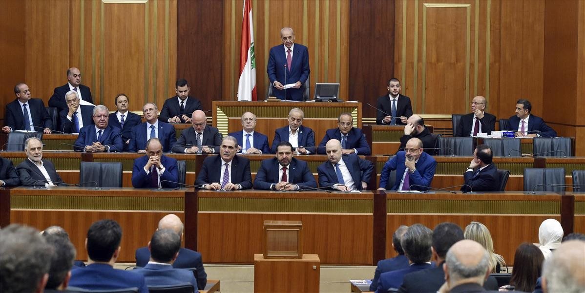 Vláda v Libanone rezignovala, pohľad na udalosti od dnešných ranných hodín