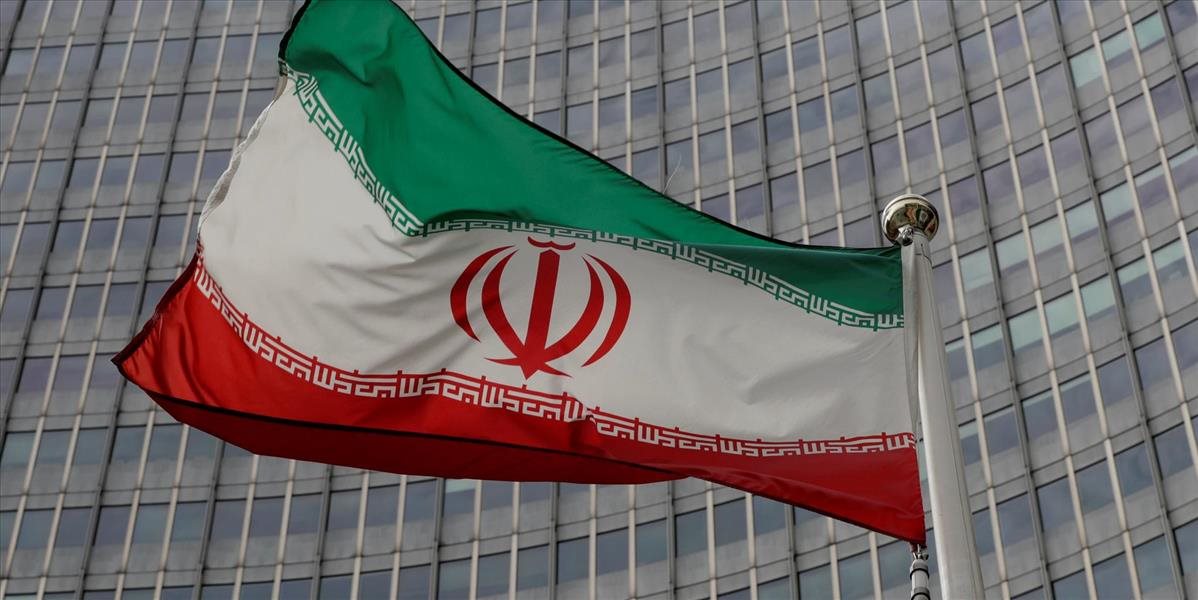 EÚ a Rusi tvrdia, že USA nemajú právo požadovať obnovenie sankcií voči Iránu