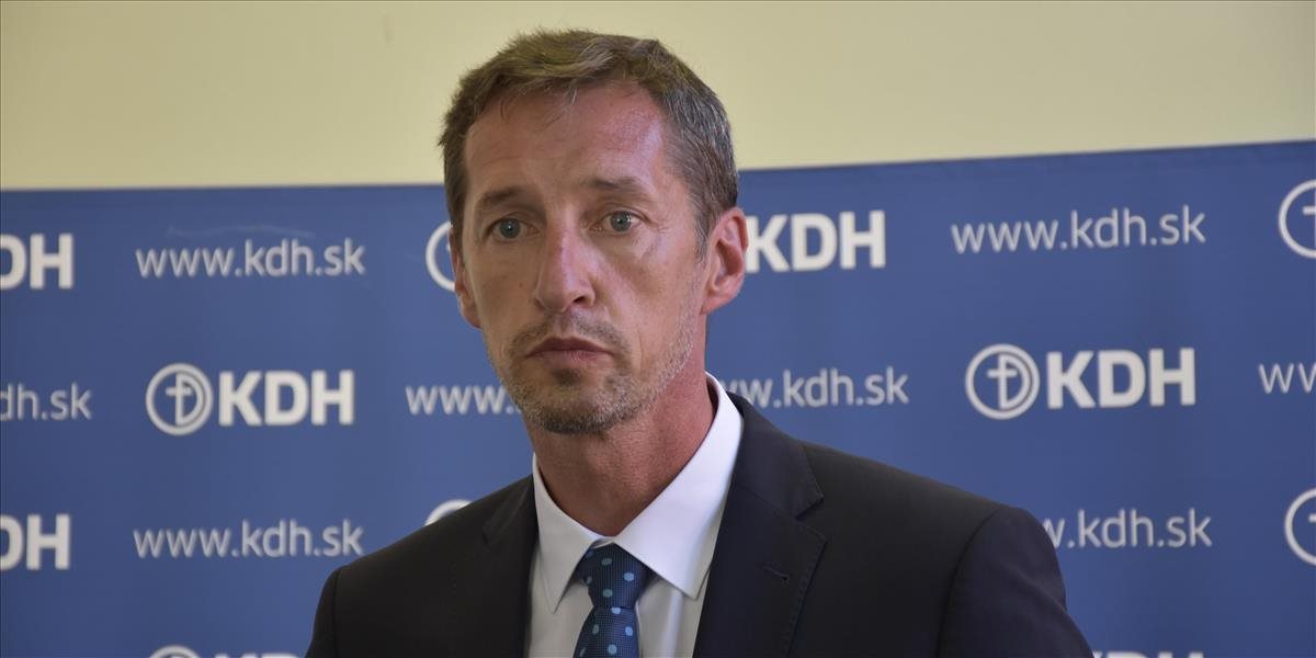 KDH má nového predsedu, počas snemu unikol plán na získanie liberálnejších voličov