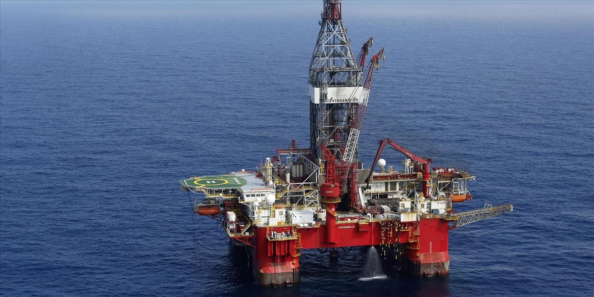 Royal Dutch Shell pre tropické búrky Laura a Marco dočasne odstavuje ťažbu