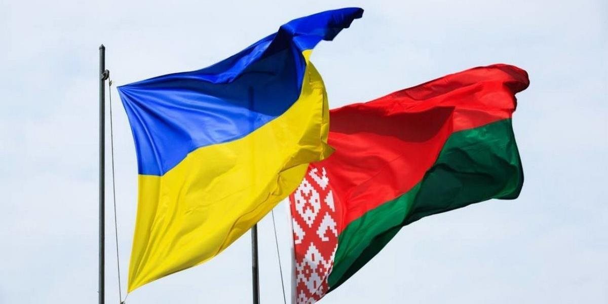 Ukrajina pozastavuje oficiálne kontakty s Bieloruskom